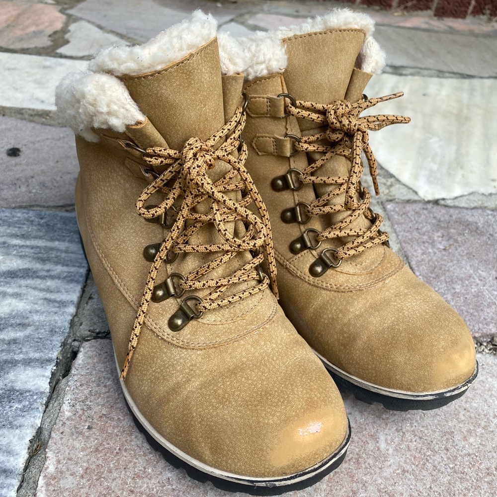 Women’s JBU by Jambu size 9